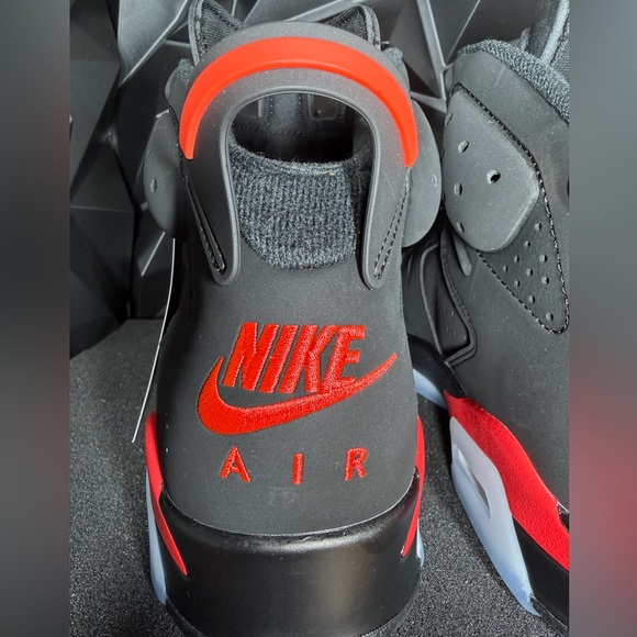 Jordan Retro 6 (Reverse Infrared ) - Picture 5 of 14